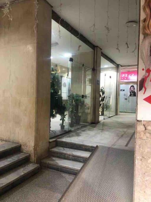 Zamalek Spacious 2 Bedroom With Full Kitchen *
