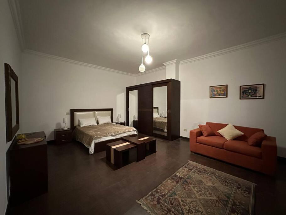 Apartment Zamalek Spacious 2 Bedroom With Full Kitchen Cairo